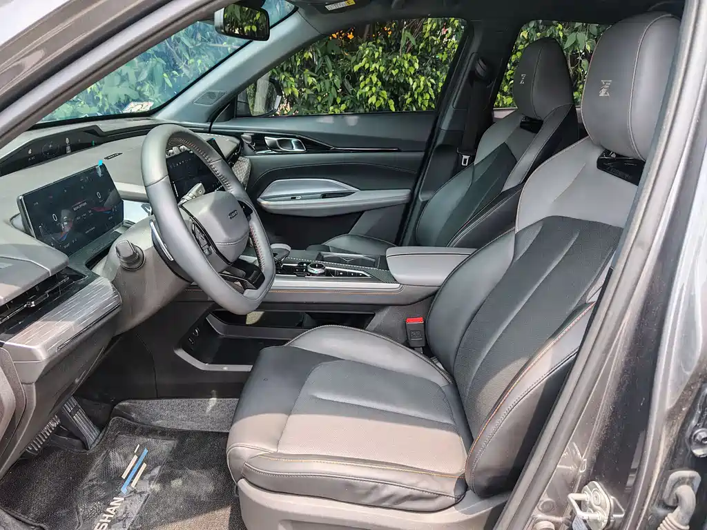 Changan Oshan Z6 NEV Smart Electric iDD 150 KM Flagship PLUS Smart Parking
