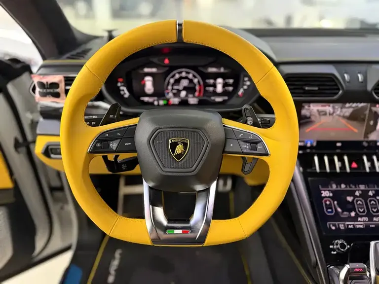 Lamborghini Urus 4.0 T V8
