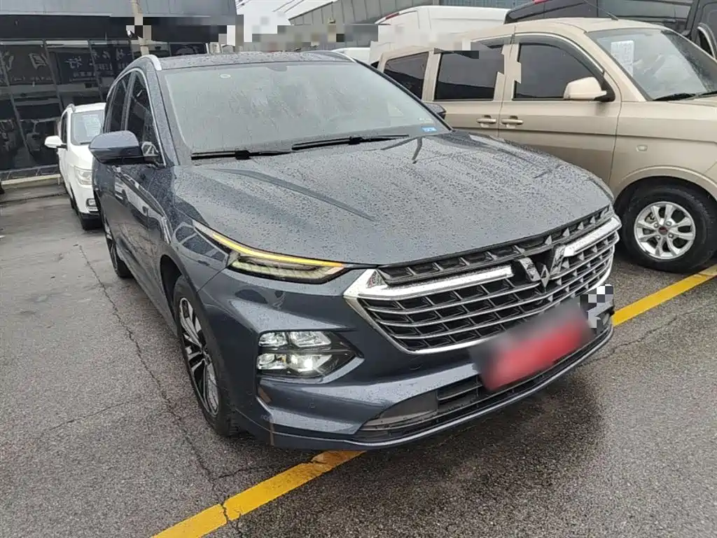 Wuling Victory 1.5 T CVT Flagship