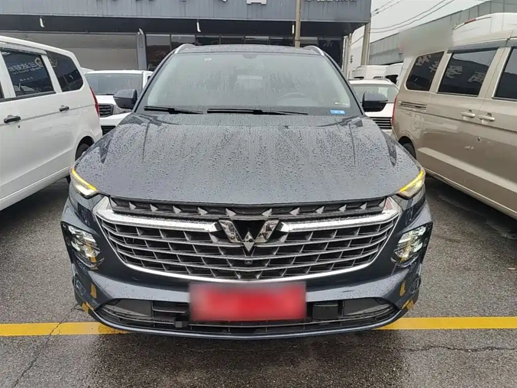 Wuling Victory 1.5 T CVT Flagship