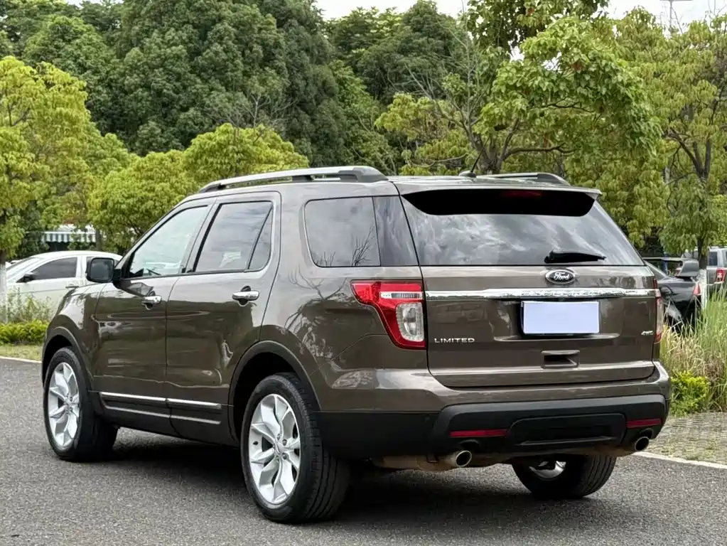 Explorer (Import) 3.5 L Premium