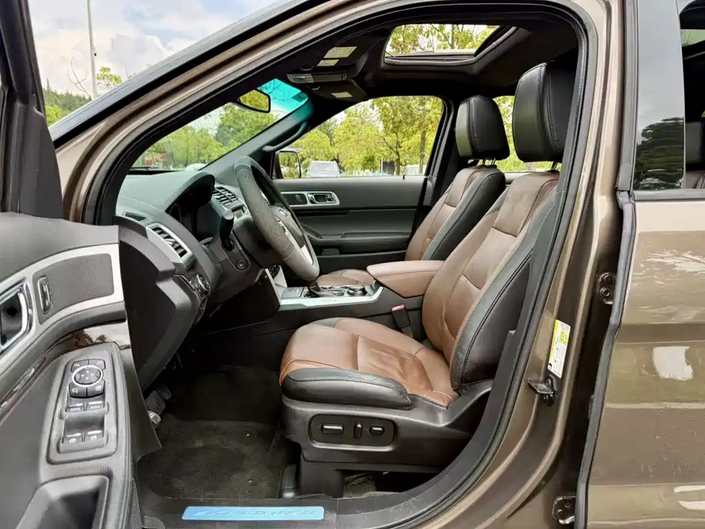 Explorer (Import) 3.5 L Premium