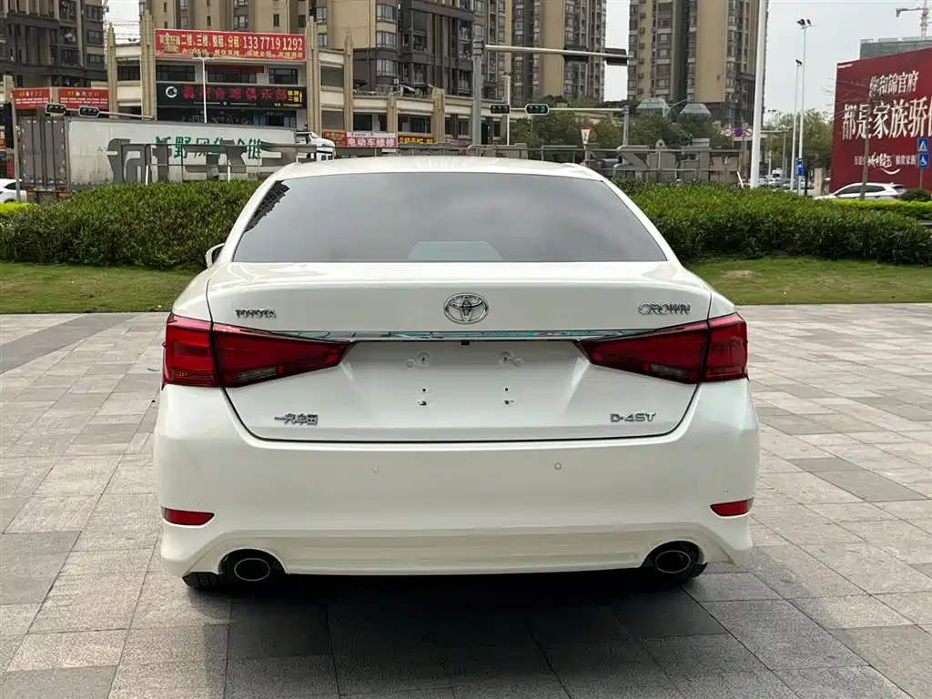 Crown 2.0 T Sport