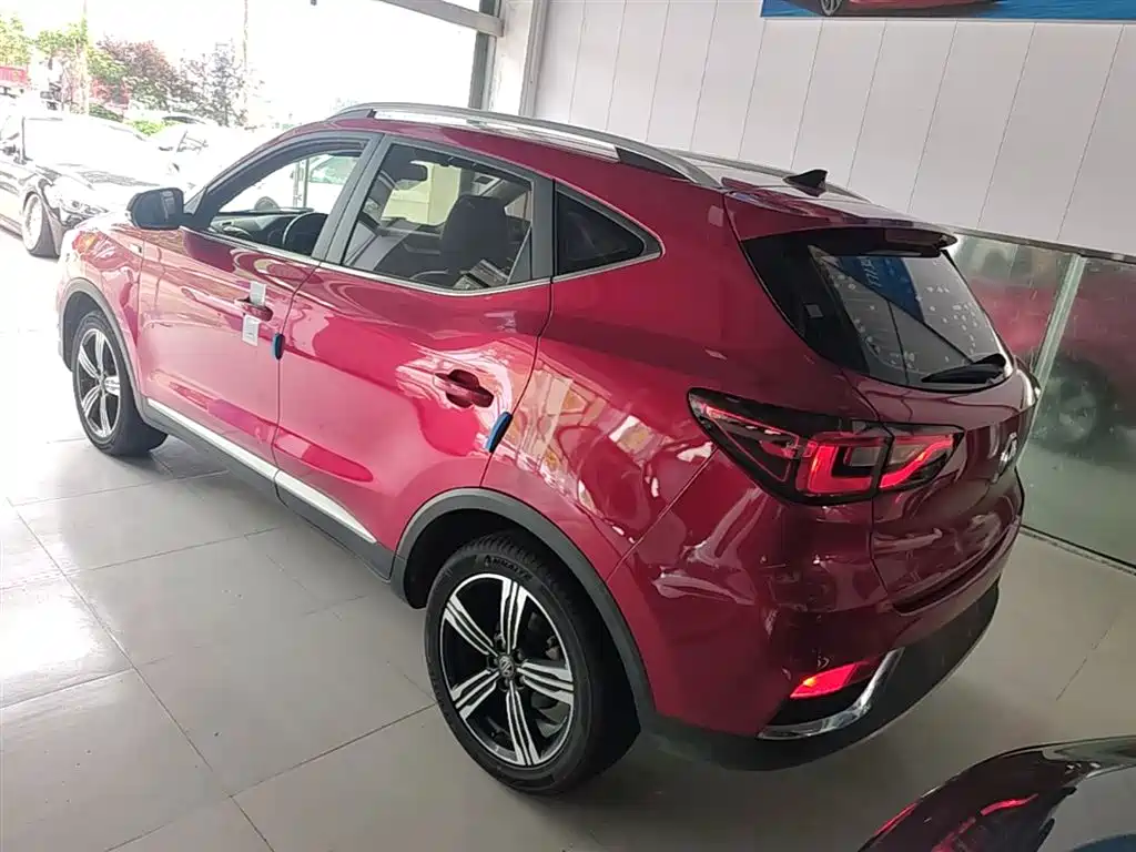 MG ZS 1.5 L Auto Premium Internet CN-V