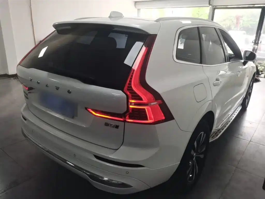 Volvo XC60 B5 4 WD Smart Ease Luxury