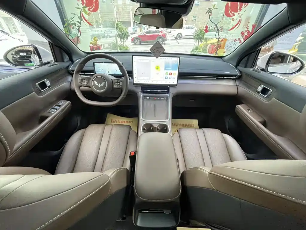 Wuling Starlight S 130 km Flagship