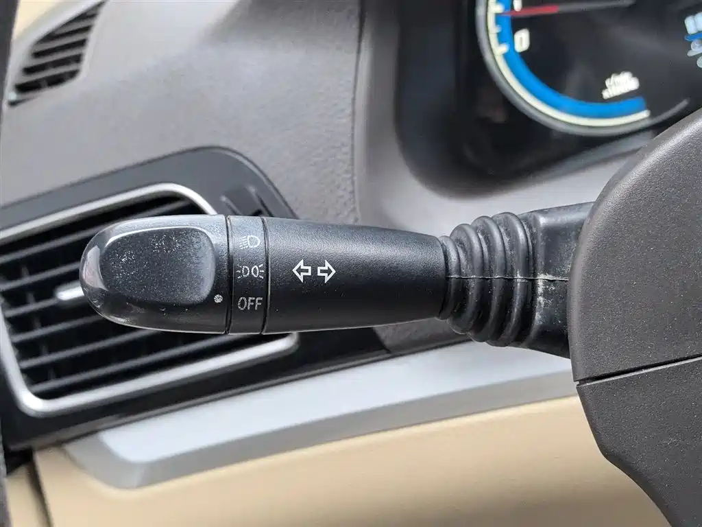 Baojun 730 宝骏730 2014款 1.5 L 手动标准型 5座