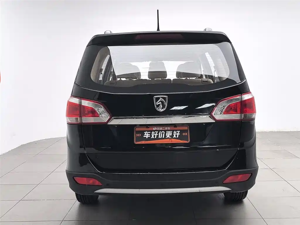 Baojun 730 宝骏730 2014款 1.5 L 手动标准型 5座