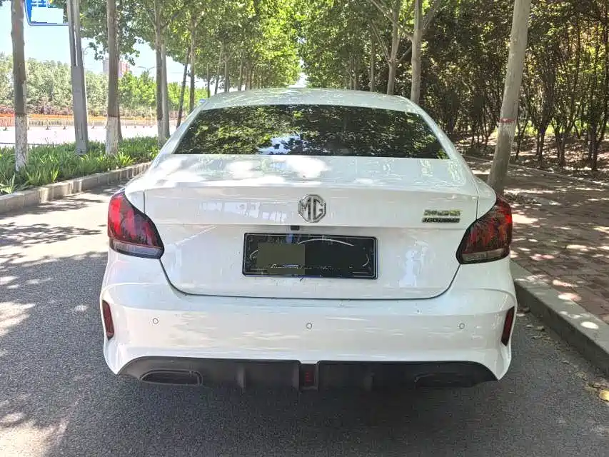 MG5 180 DVVT CVT Style