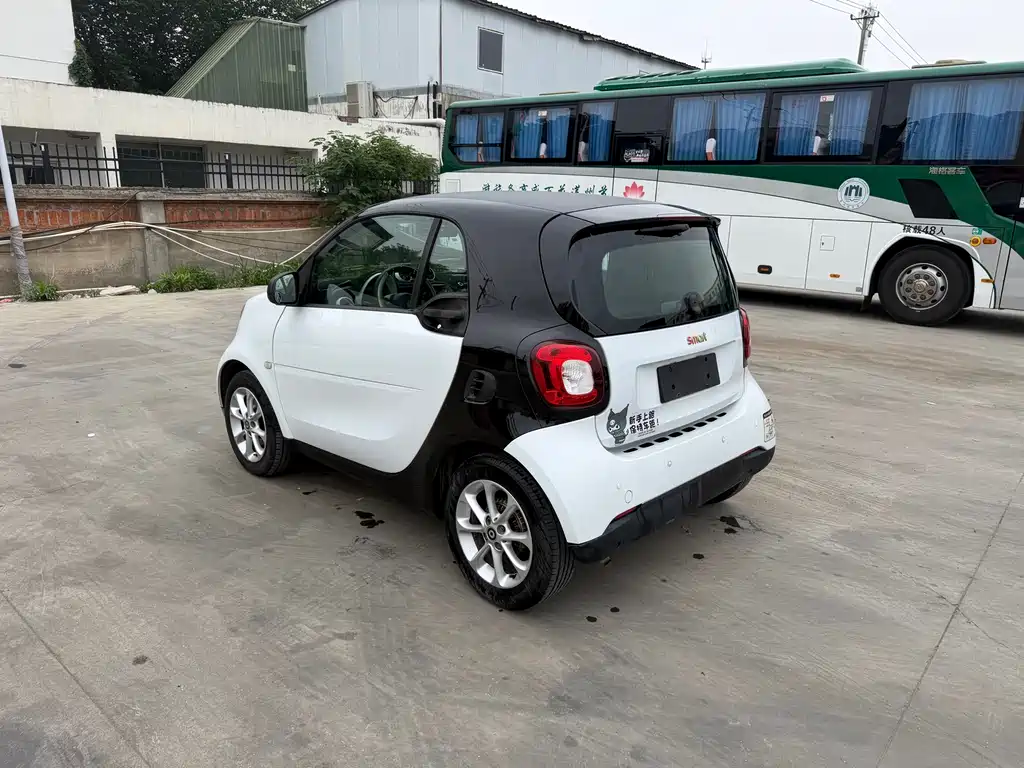 smart fortwo 1.0 L 52 kW Hardtop Agile