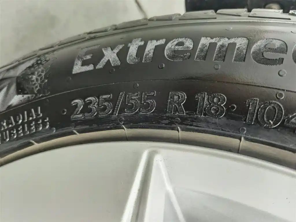 Volvo XC40 沃尔沃XC40 2023款 B3 智行时尚版