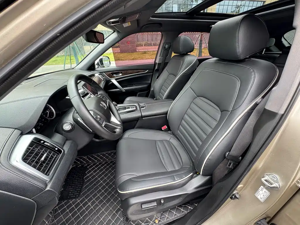 Honda UR-V 240 TURBO 2 WD Luxury CN-V