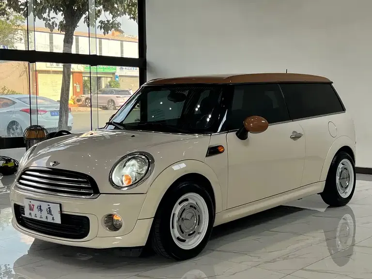 MINI CLUBMAN 1.6 L COOPER Cheer