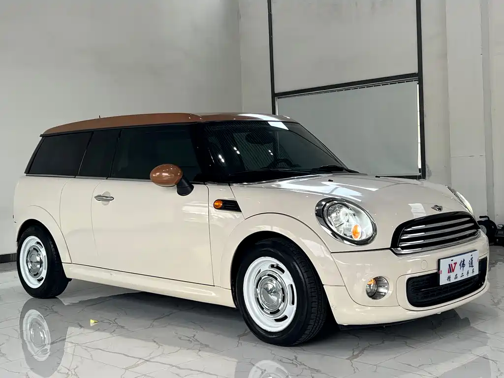MINI CLUBMAN 1.6 L COOPER Cheer