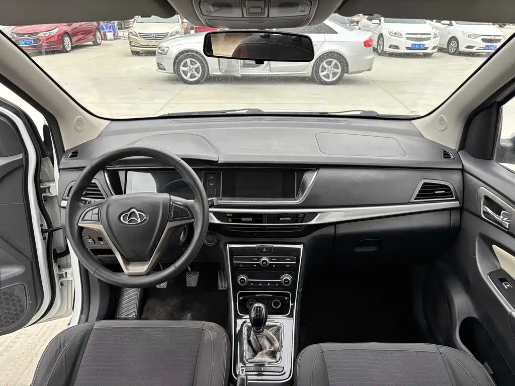 Changan Oshan A600 长安欧尚A600 2018款 1.5 L 手动精英型