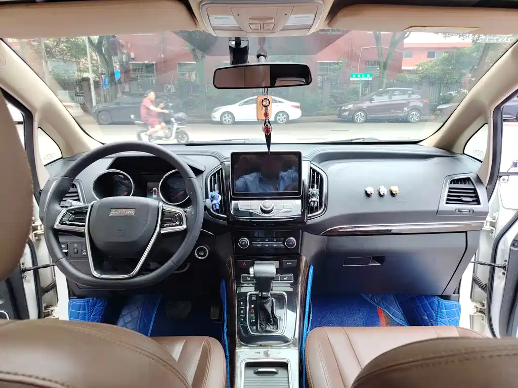 Xuanlang 1.5 T Auto Luxury