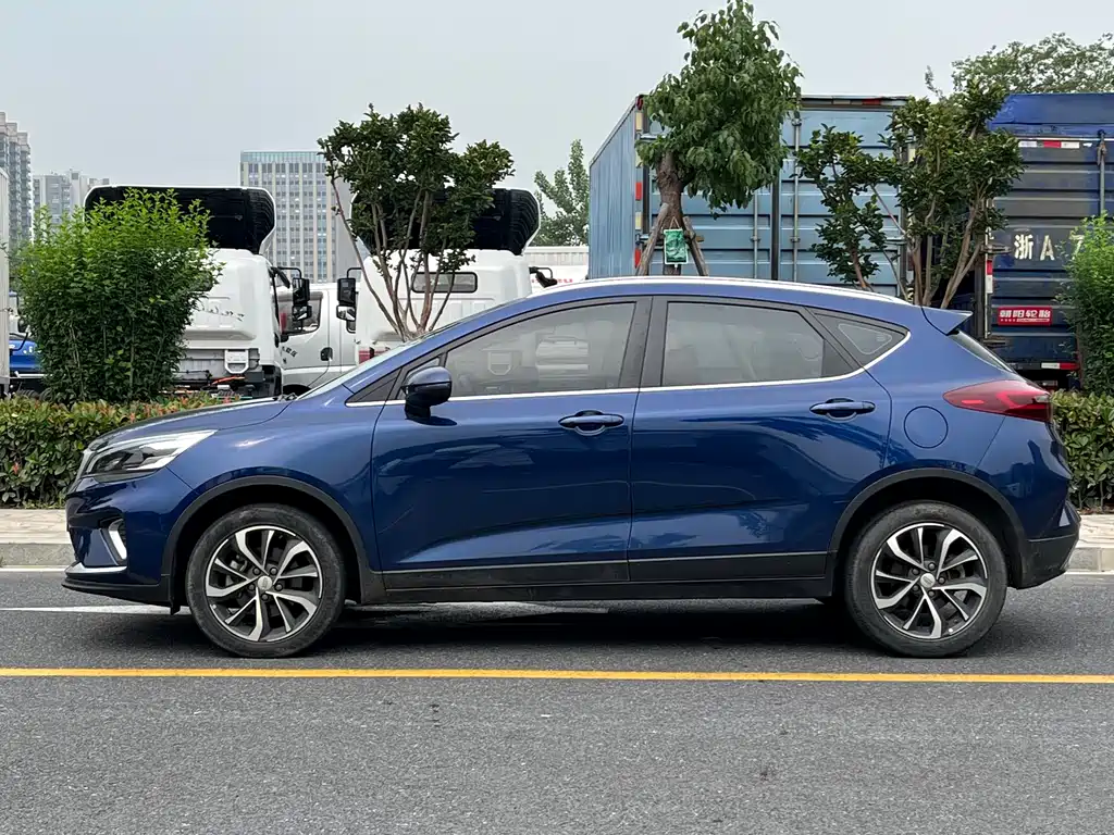 Emgrand GS 1.4 T CVT Elegant