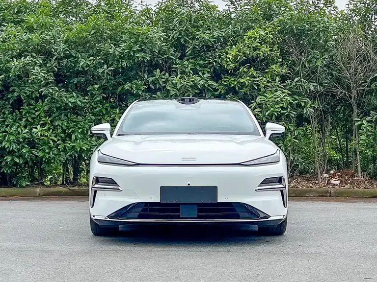 Geely Galaxy Xingyao 8 130 km EM-P Starship
