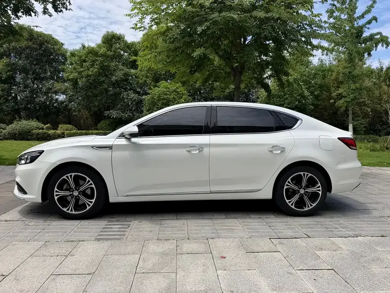 MG6 20 T Auto Luxury Connected CN-V