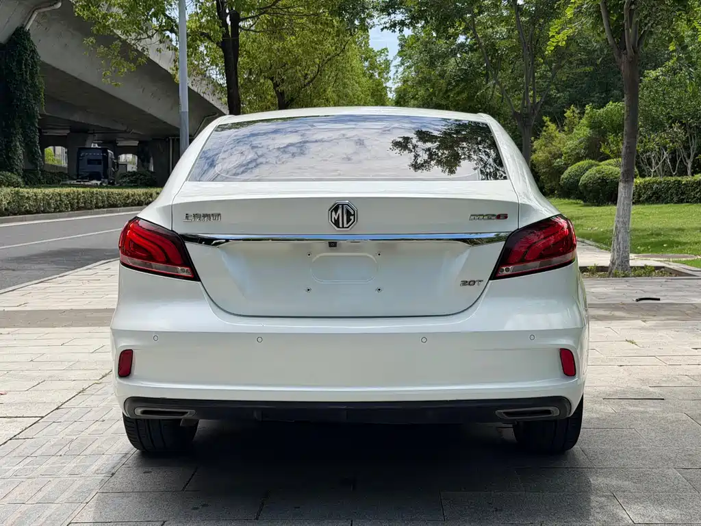 MG6 20 T Auto Luxury Connected CN-V