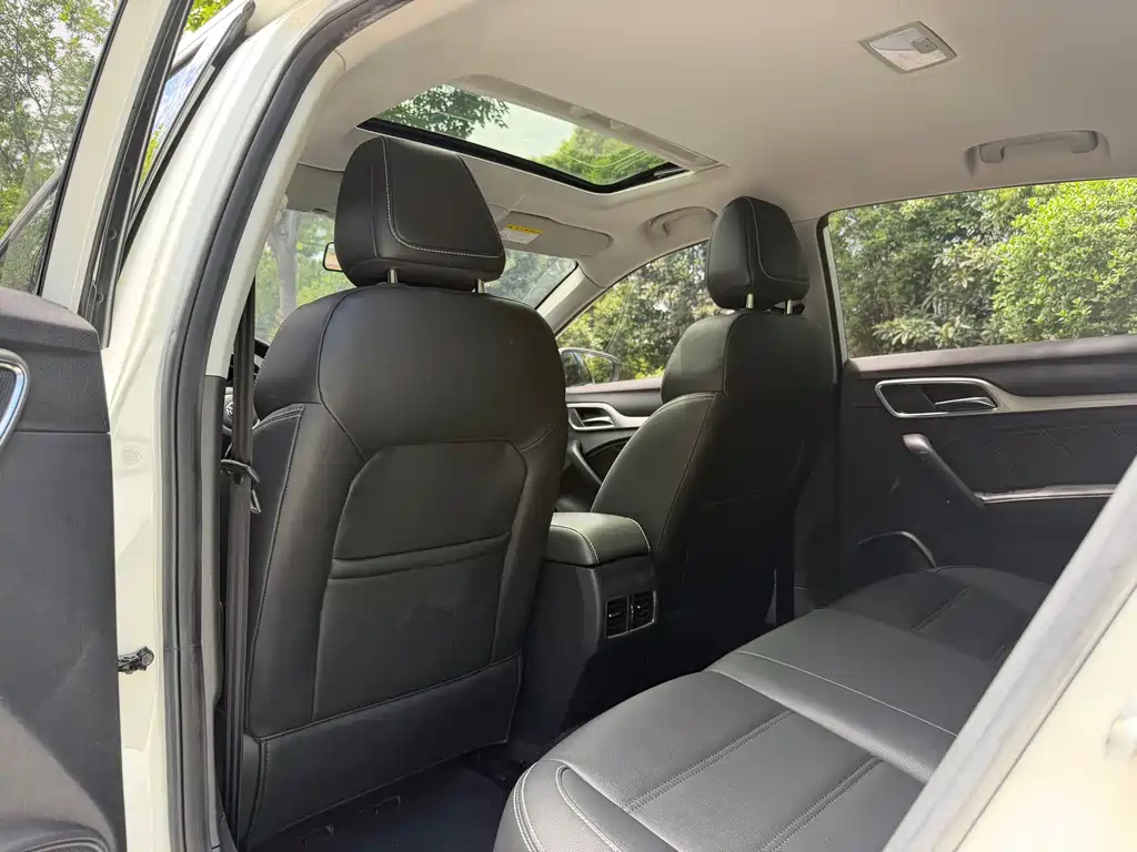 MG6 20 T Auto Luxury Connected CN-V