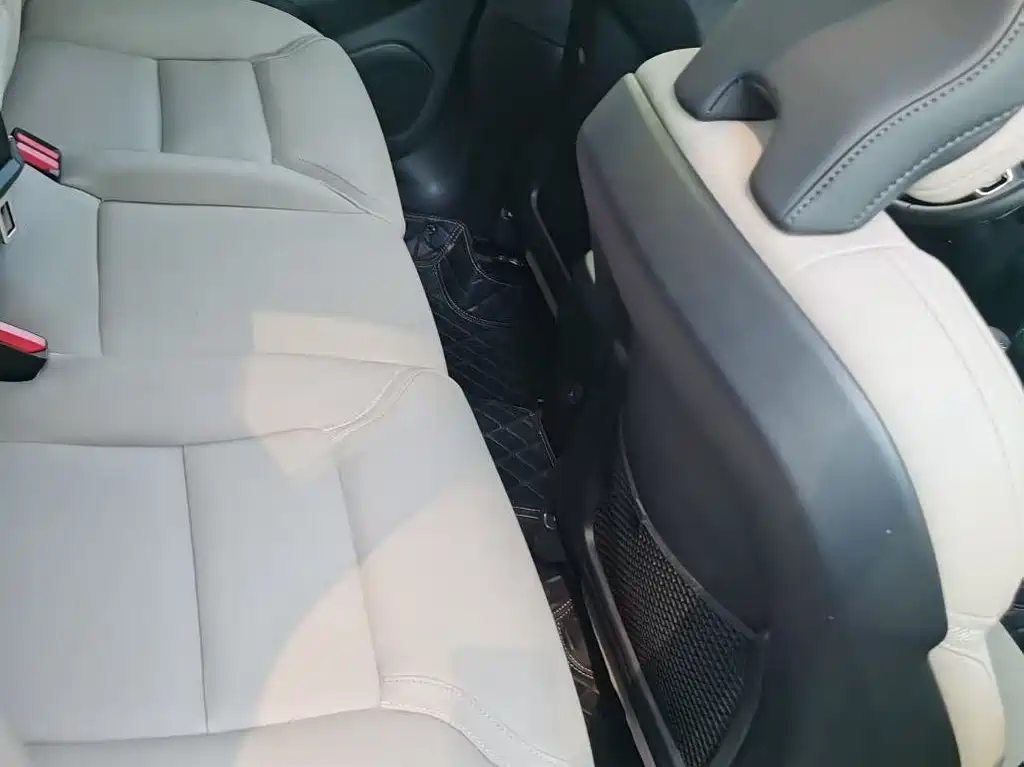 Volvo XC60 B5 4 WD Smart Ease Luxury