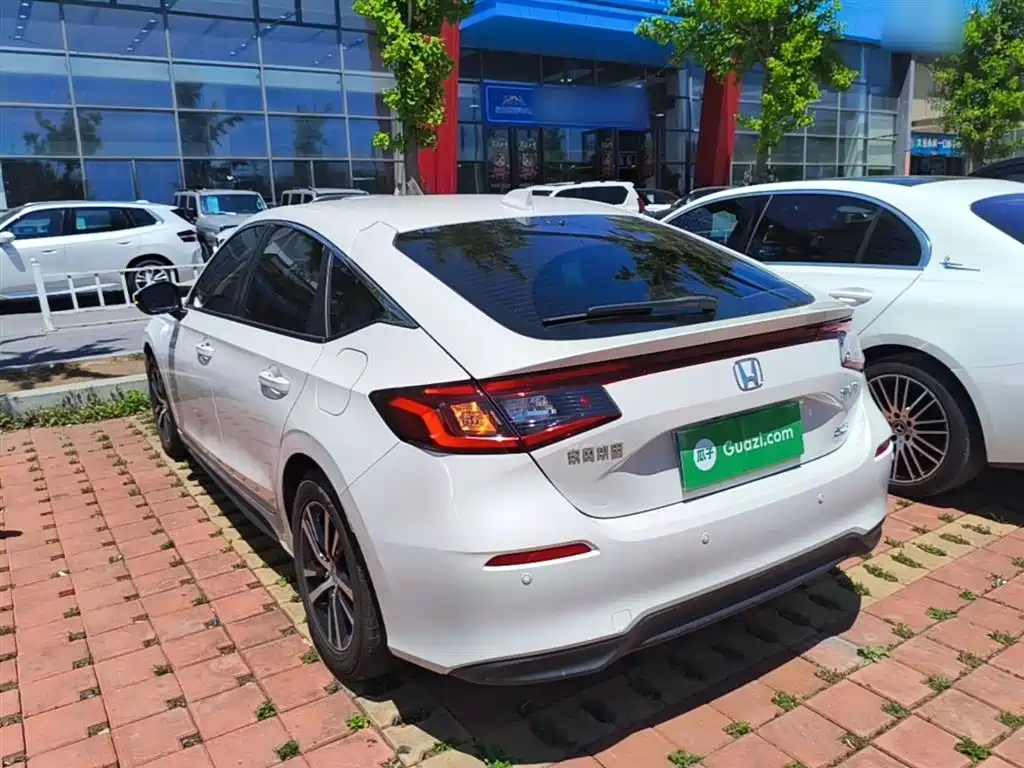 Civic HATCHBACK 240 TURBO CVT Extreme Leap