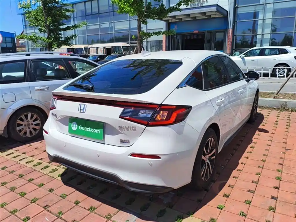 Civic HATCHBACK 240 TURBO CVT Extreme Leap