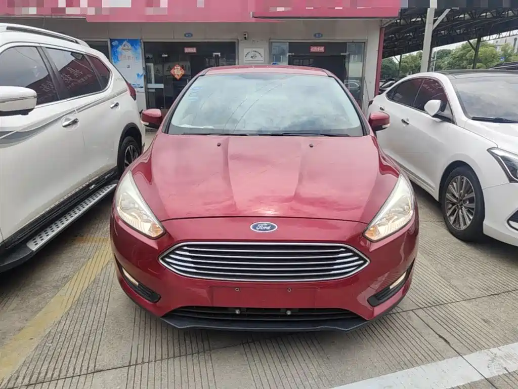 Focus Sedan 1.6 L Auto Comfort