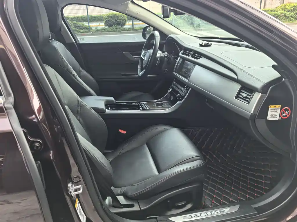 Jaguar XFL XFL 2.0 T 200 PS Elite
