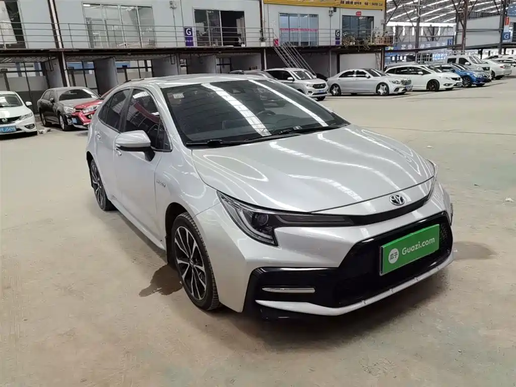 Levin Dual Engine 1.8 H E-CVT Sport