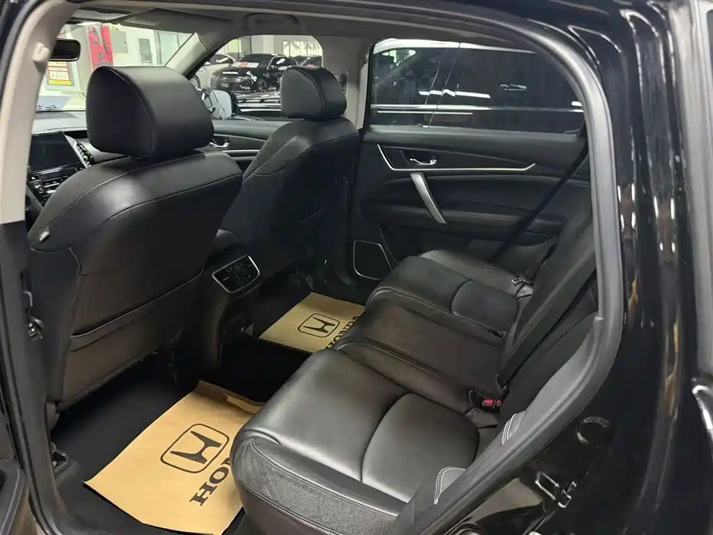 Avancier 370 TURBO 2 WD Luxury