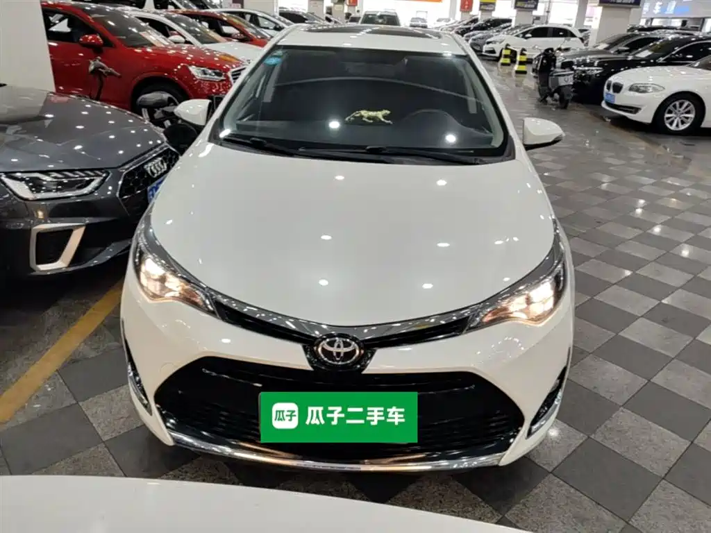 Levin Facelift 185 T CVT Elite CN-V