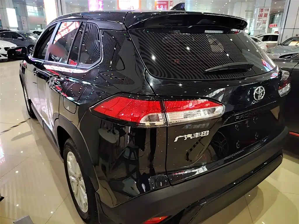 Frontlander 2.0 L CVT Leading
