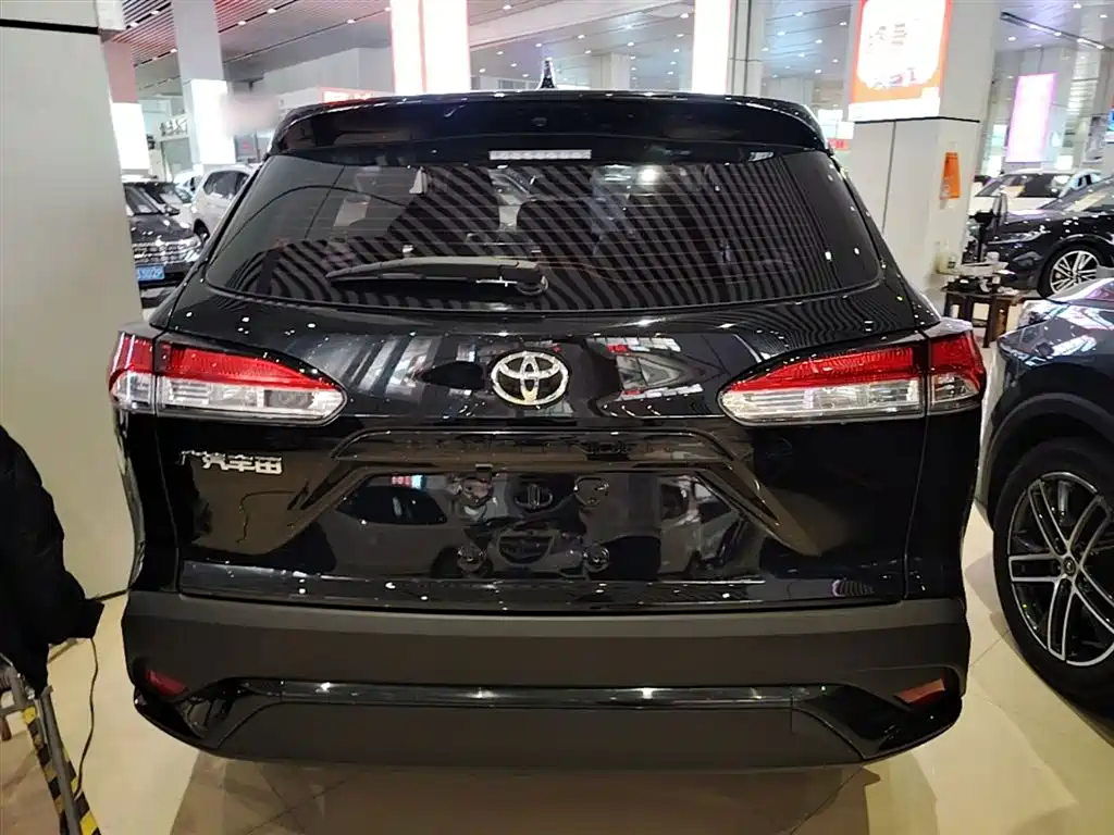 Frontlander 2.0 L CVT Leading