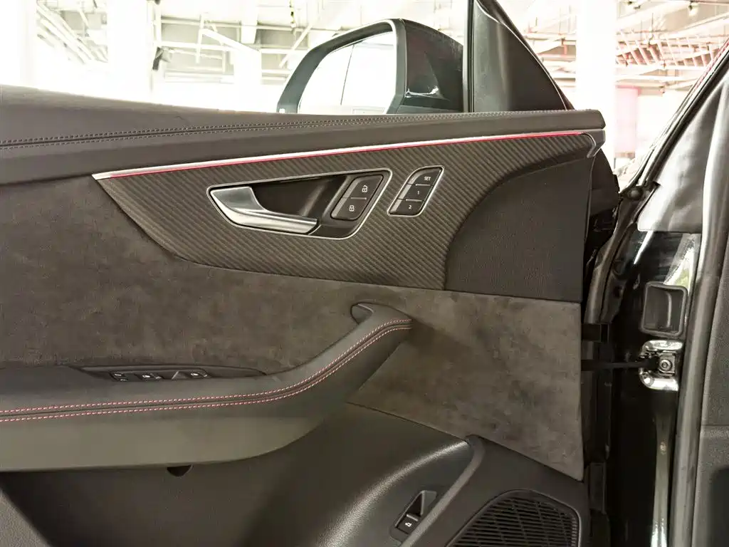 Audi RS Q8 RS Q8 4.0 T