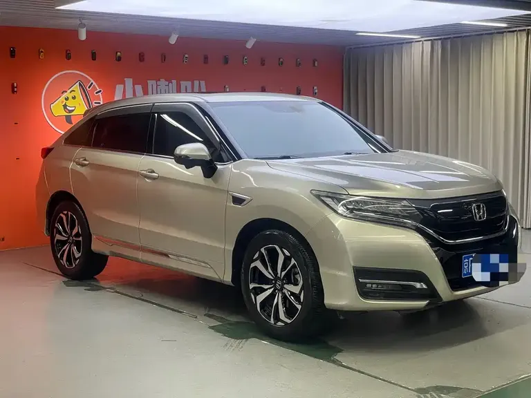 Honda UR-V 240 TURBO 2 WD Luxury CN-V
