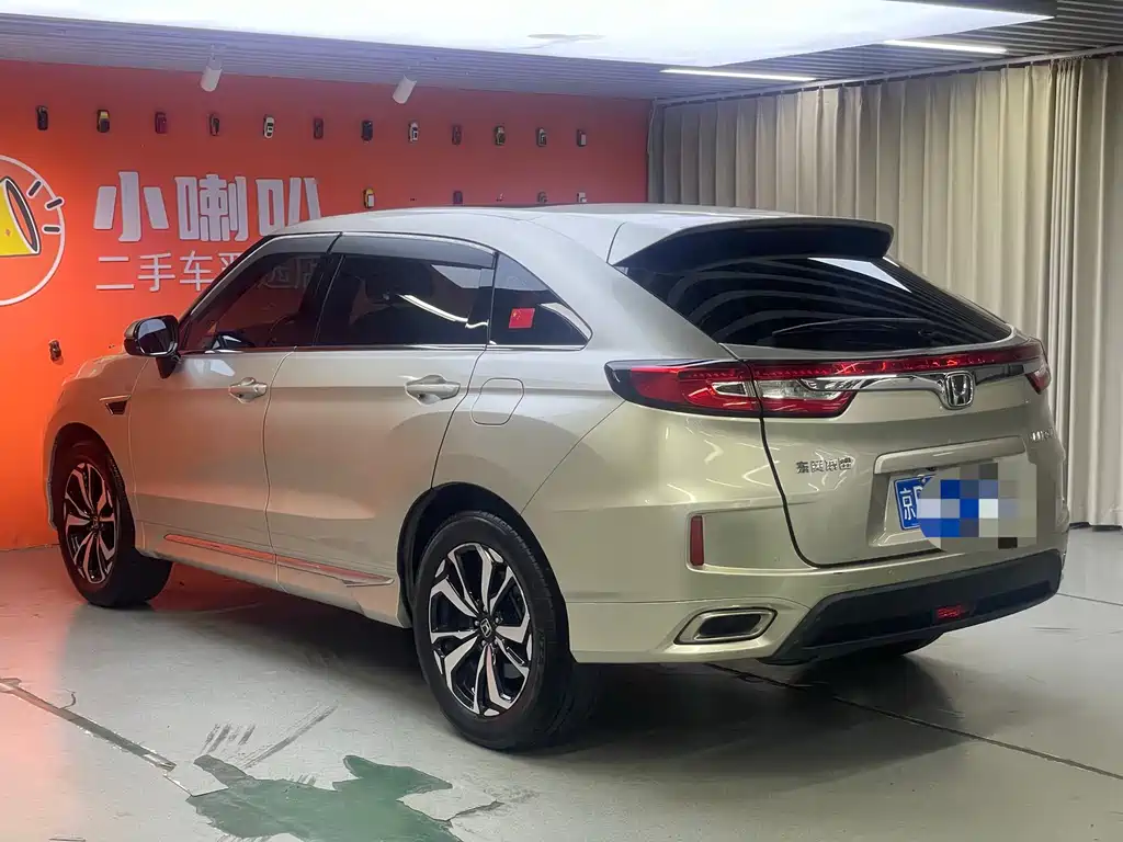 Honda UR-V 240 TURBO 2 WD Luxury CN-V