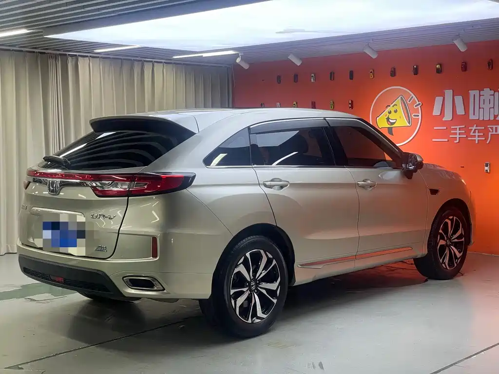 Honda UR-V 240 TURBO 2 WD Luxury CN-V