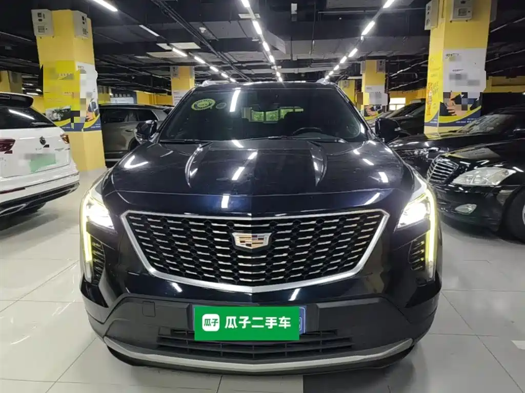 Cadillac XT4 Facelift 28 T 2 WD Leading