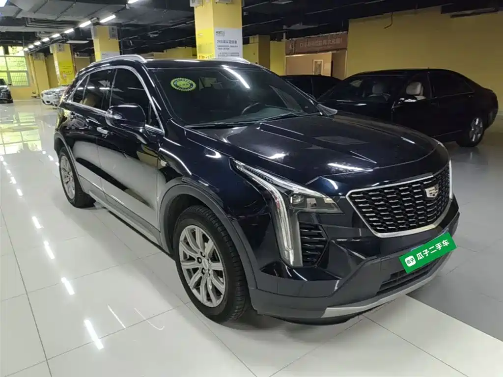 Cadillac XT4 Facelift 28 T 2 WD Leading