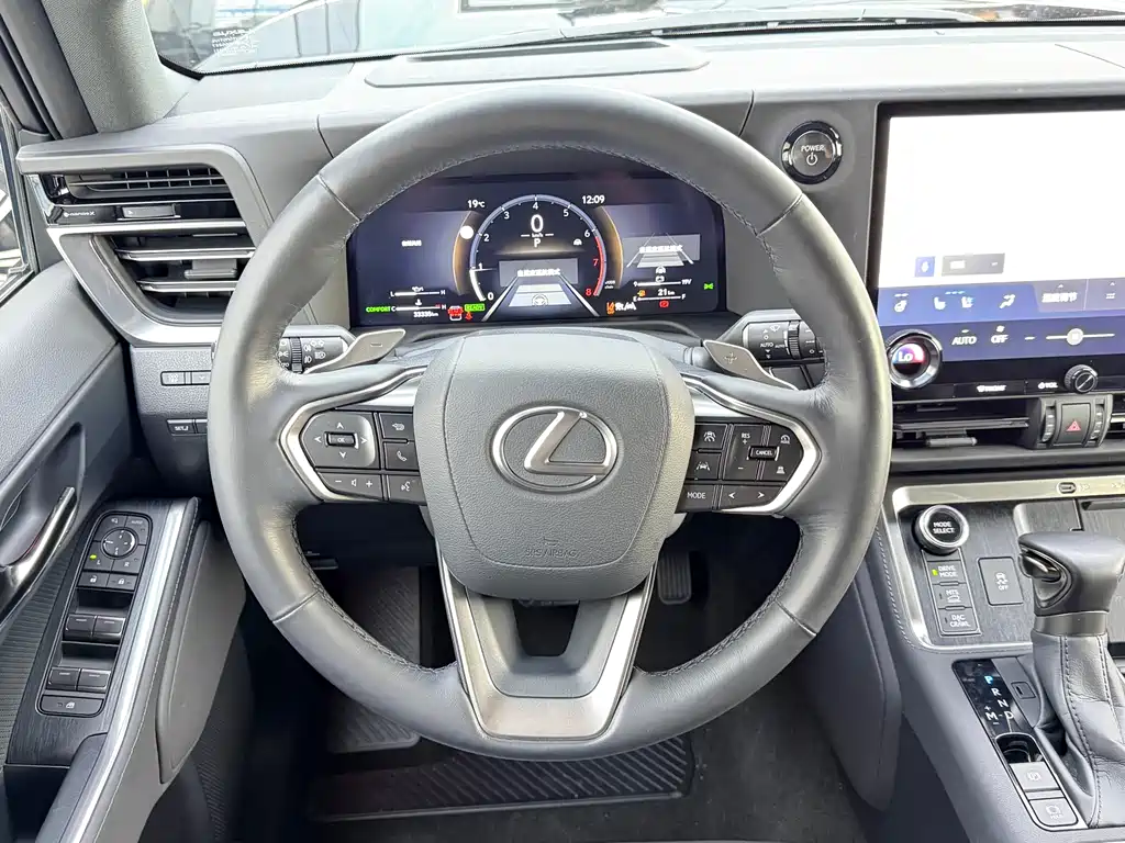 Lexus GX OVERTRAIL Far Peak