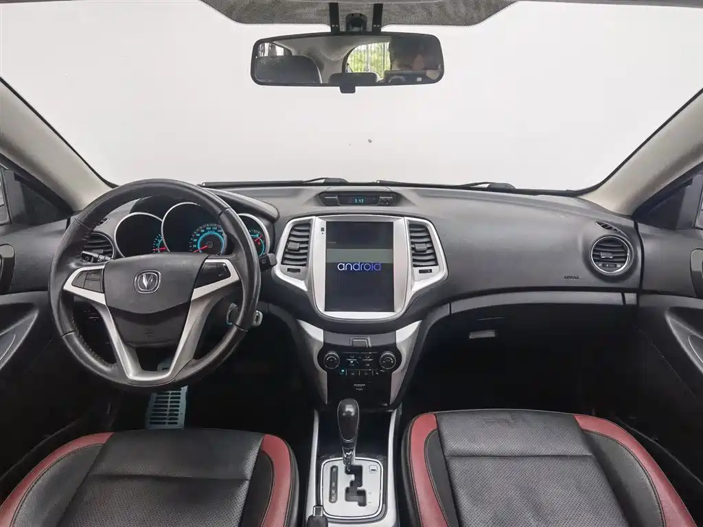 Eado XT 1.6 L Auto Handsome Cool CN-IV