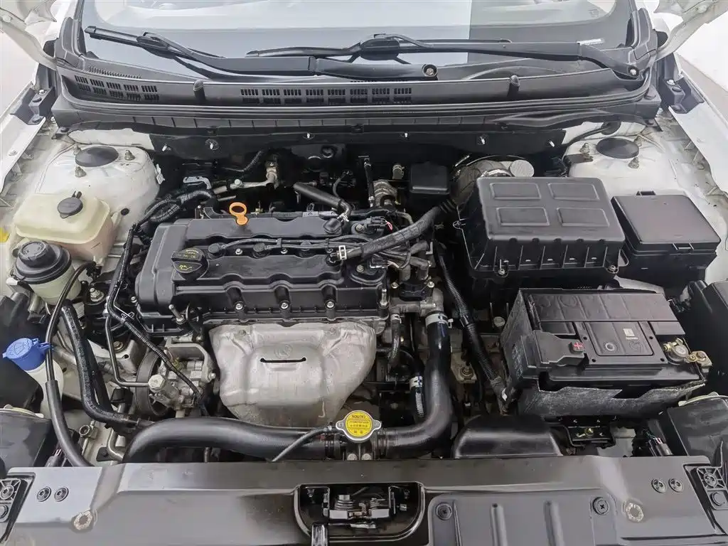 Eado XT 1.6 L Auto Handsome Cool CN-IV