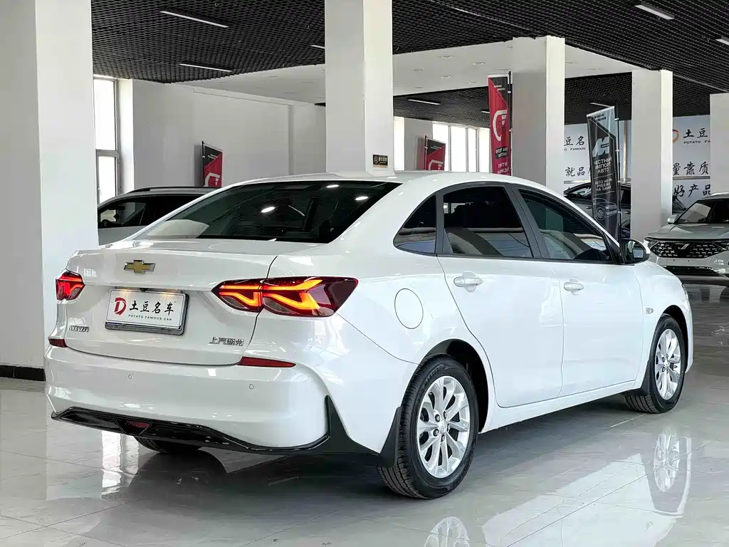 Monza 1.5 L DCT Joy