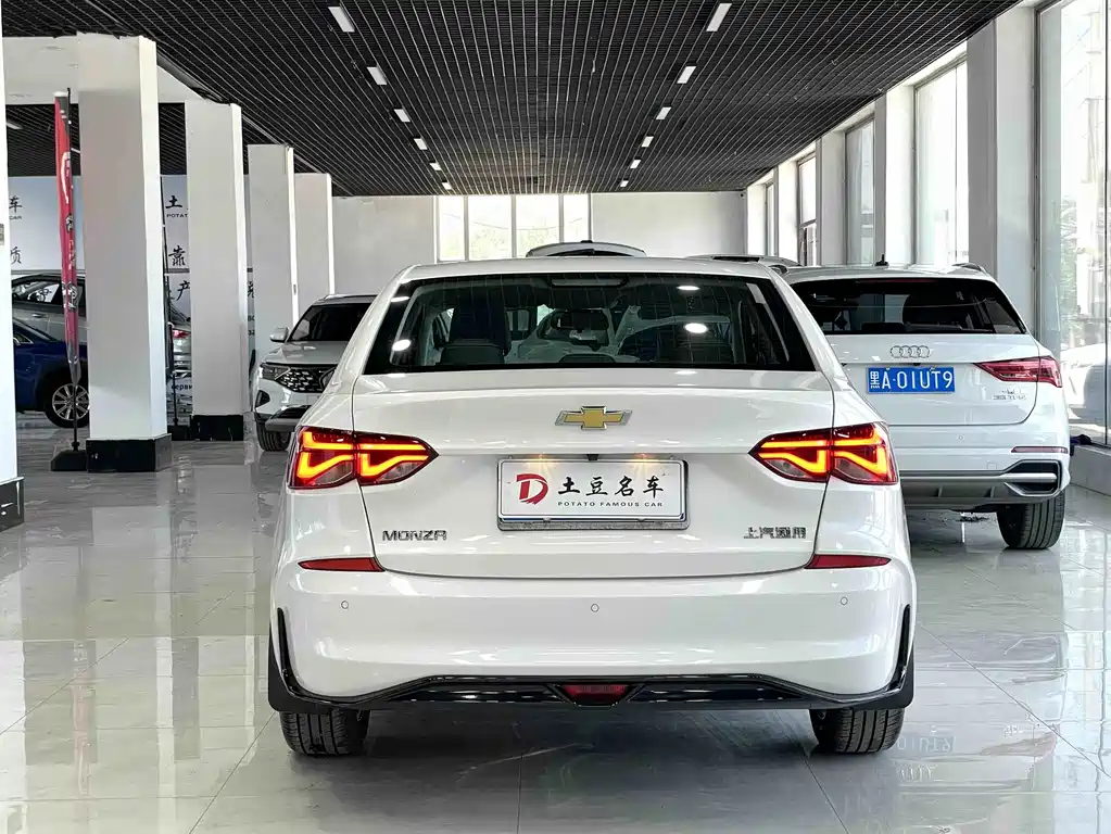 Monza 1.5 L DCT Joy