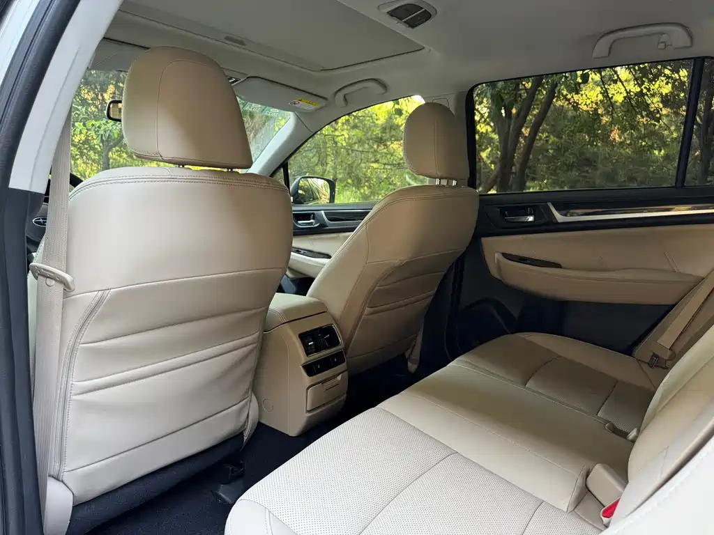 Outback 2.5 i Sport Navigation