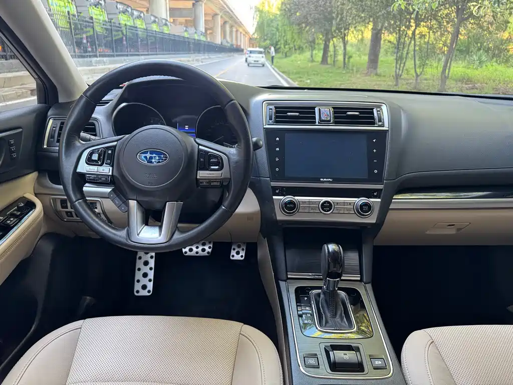 Outback 2.5 i Sport Navigation