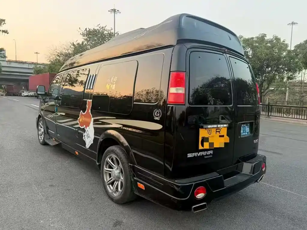 SAVANA SAVANA 2014款 6.0 L G1500 L 领袖级