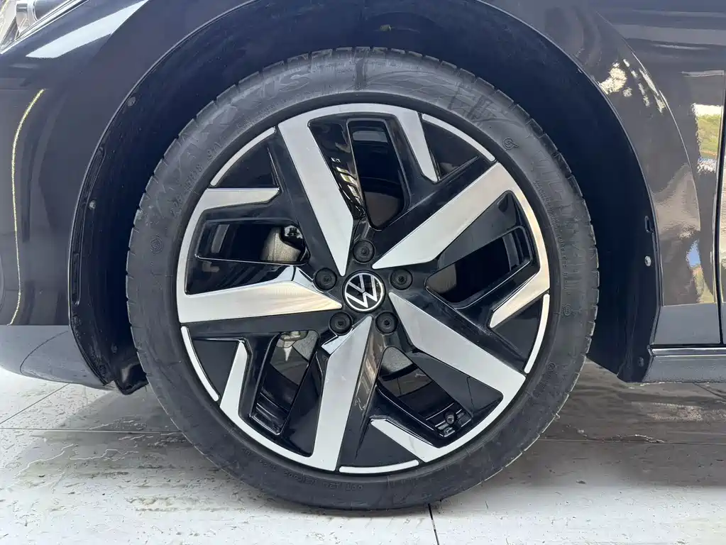 Lamando Lamando L 280 TSI DSG Spicy Cool